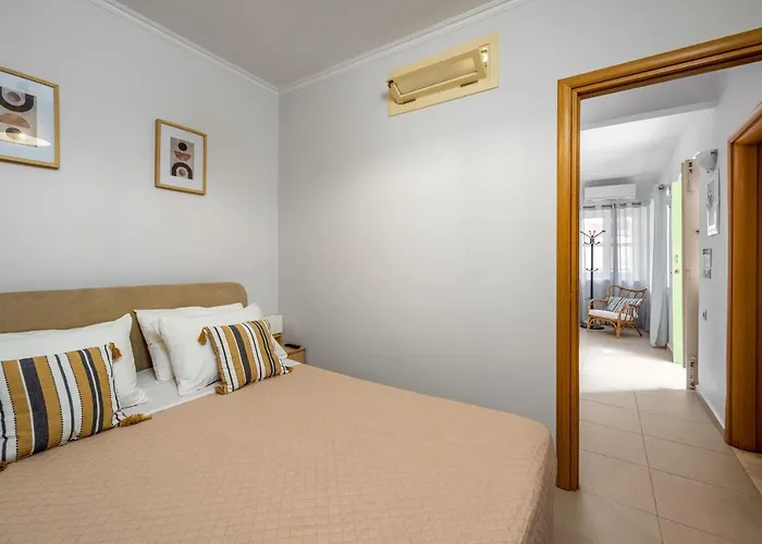 Kokkimidis Apartment